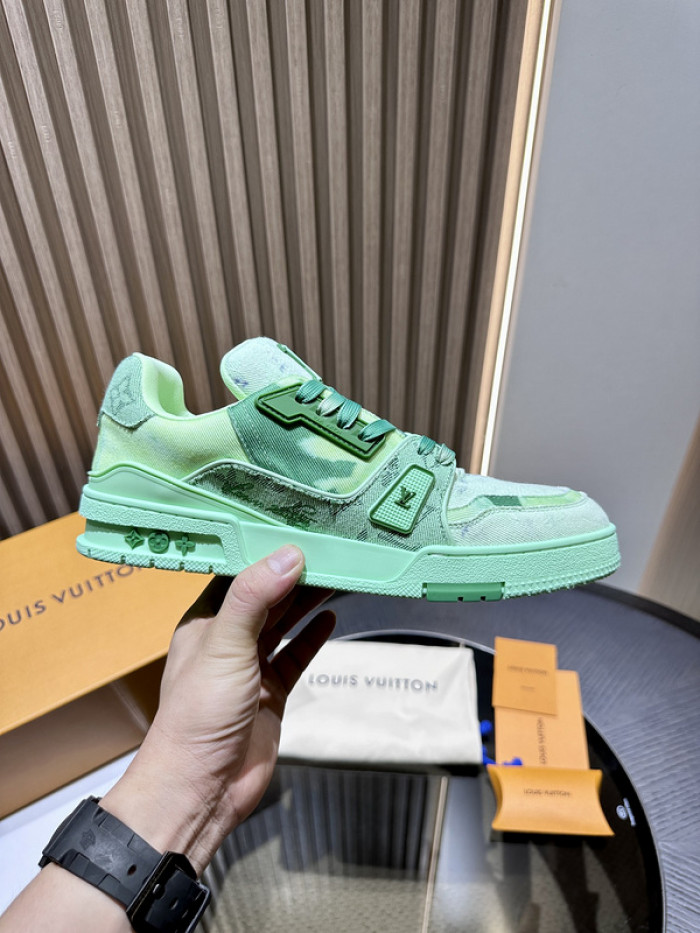 LUSV SNEAKERS