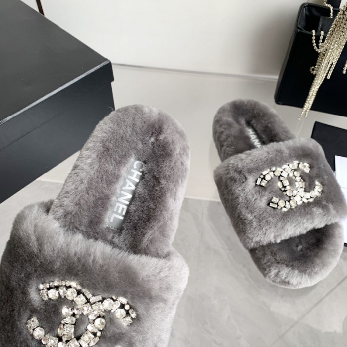 CN Slide Sandal