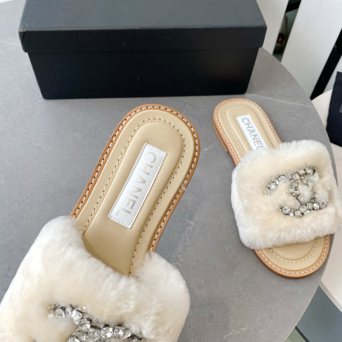 CN Slide Sandal