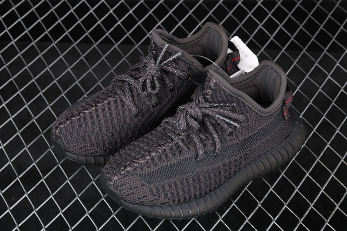 KIDS YEEZY SHOES