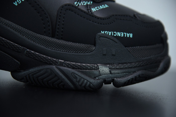 BALCIA Triple S Sneaker