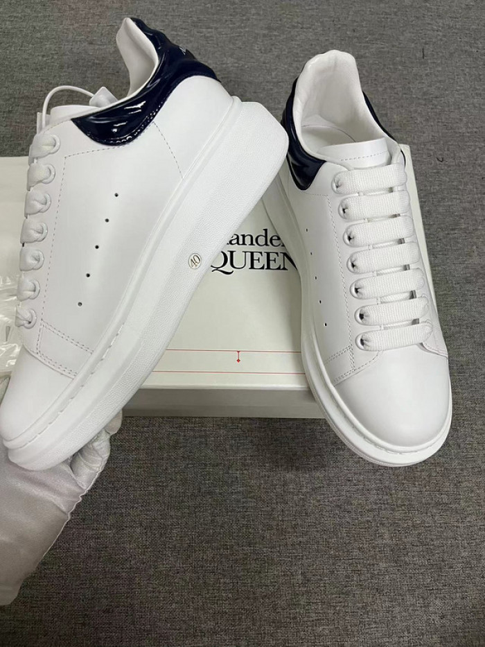 ALEXMQ Sneakers