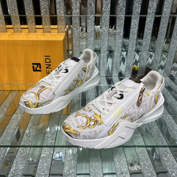 FENDI SNEAKERS