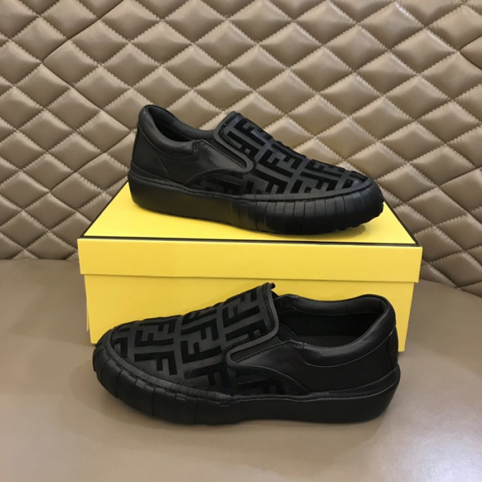 FENDI SNEAKERS