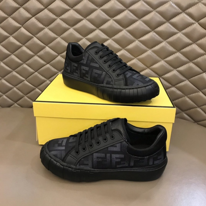 FENDI SNEAKERS