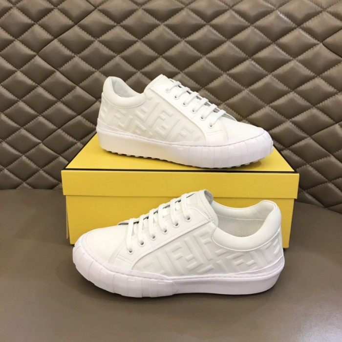 FENDI SNEAKERS