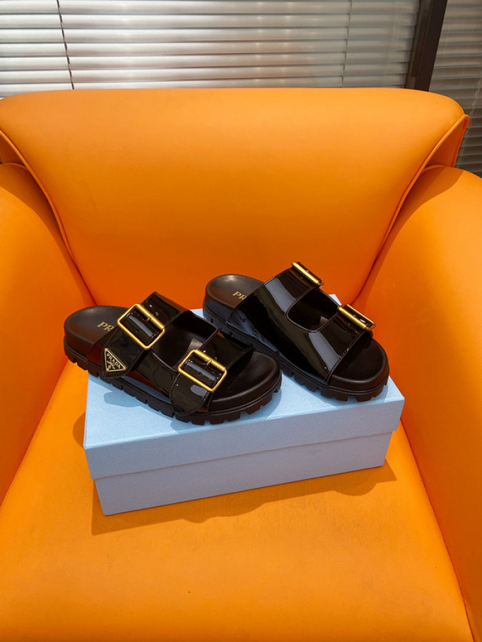 PRADA SLIDE