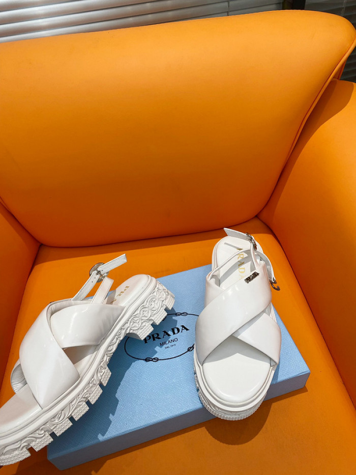 PRADA SLIDE