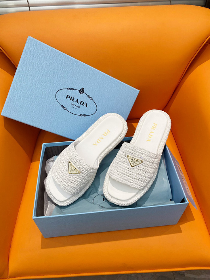 PRADA SLIDE