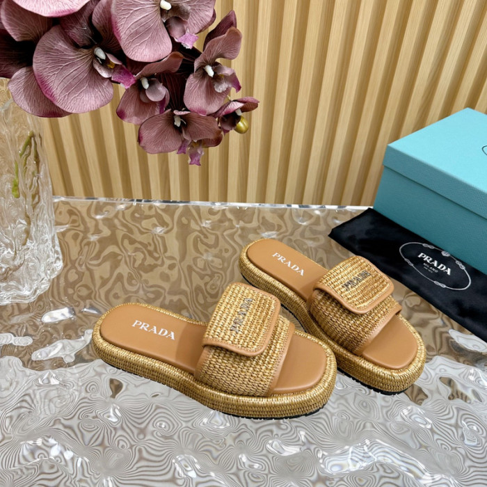 PRADA SLIDE