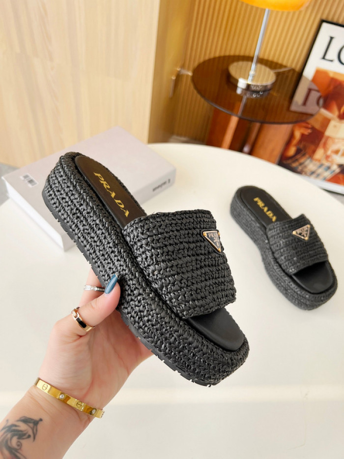PRADA SLIDE