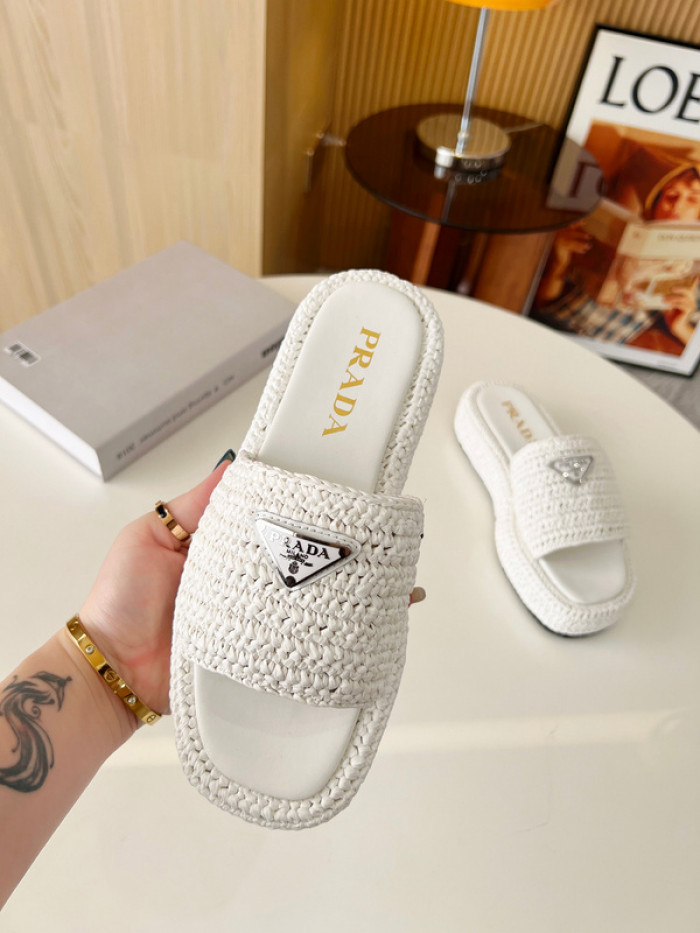 PRADA SLIDE