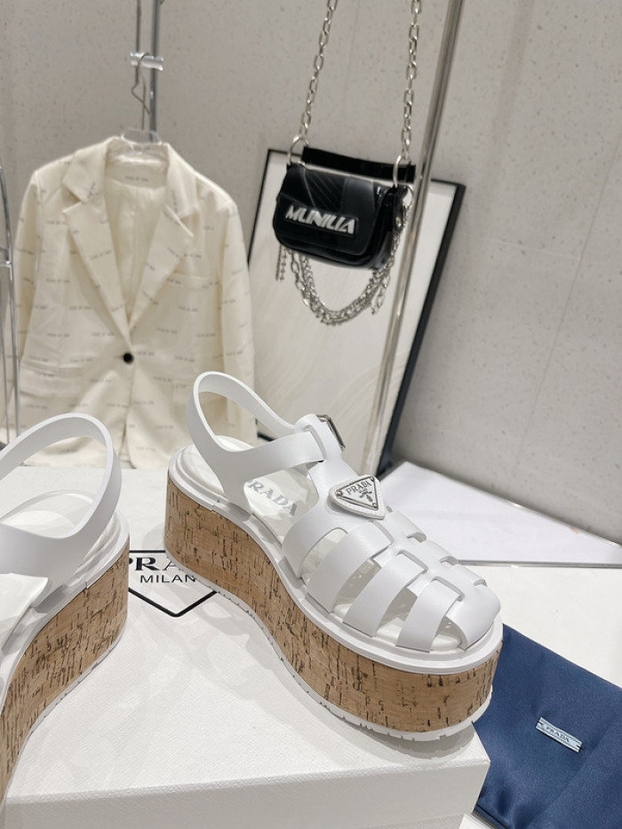 PRADA SLIDE