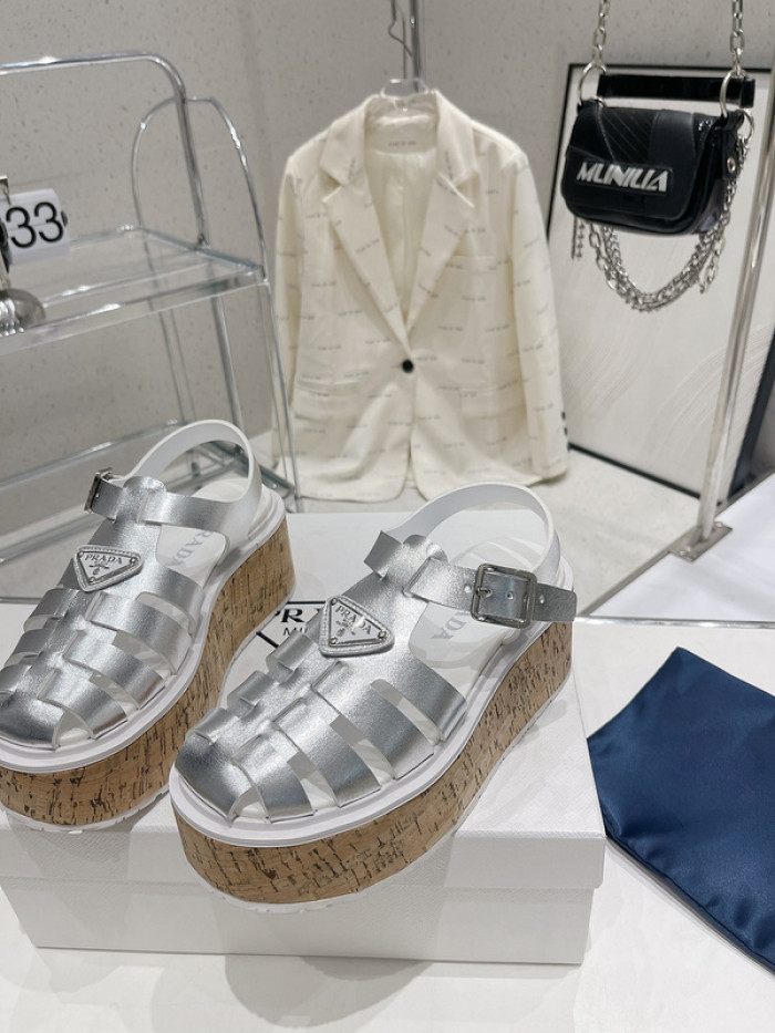 PRADA SLIDE