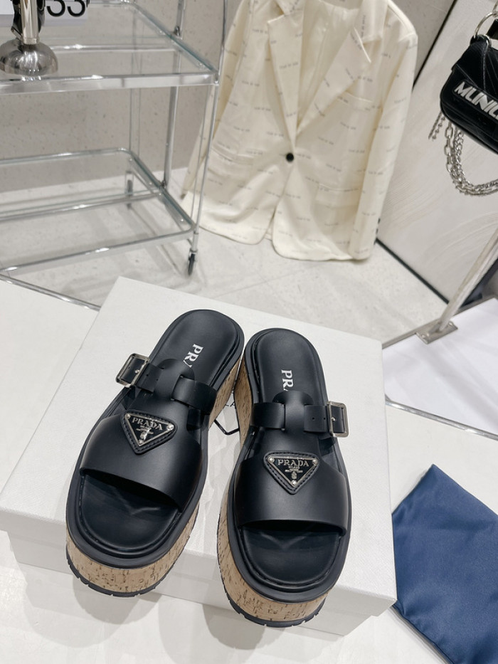 PRADA SLIDE
