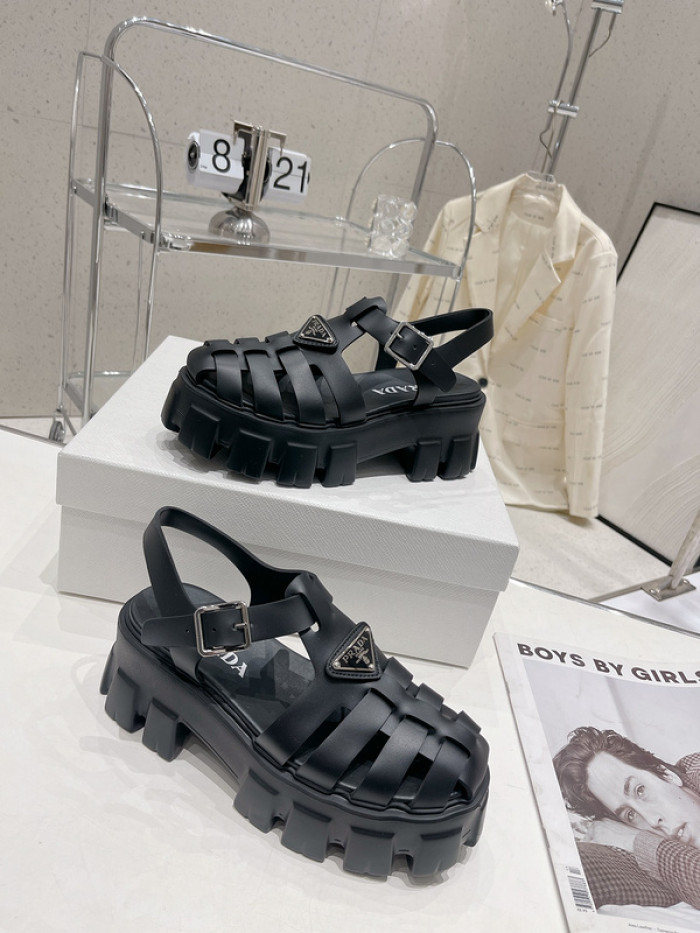 PRADA SLIDE