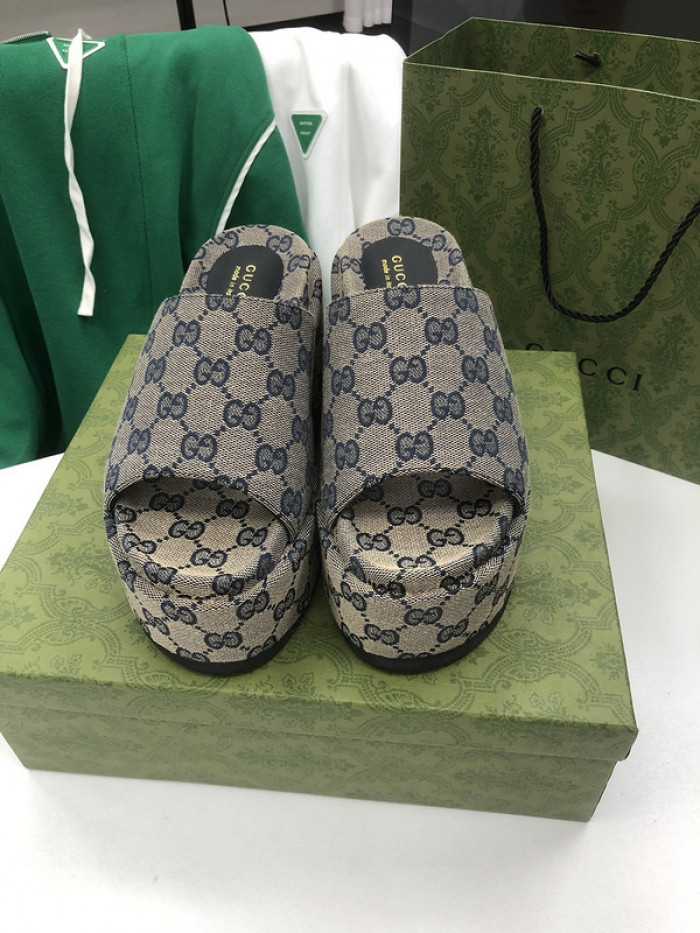 GCI GG Slide Sandal