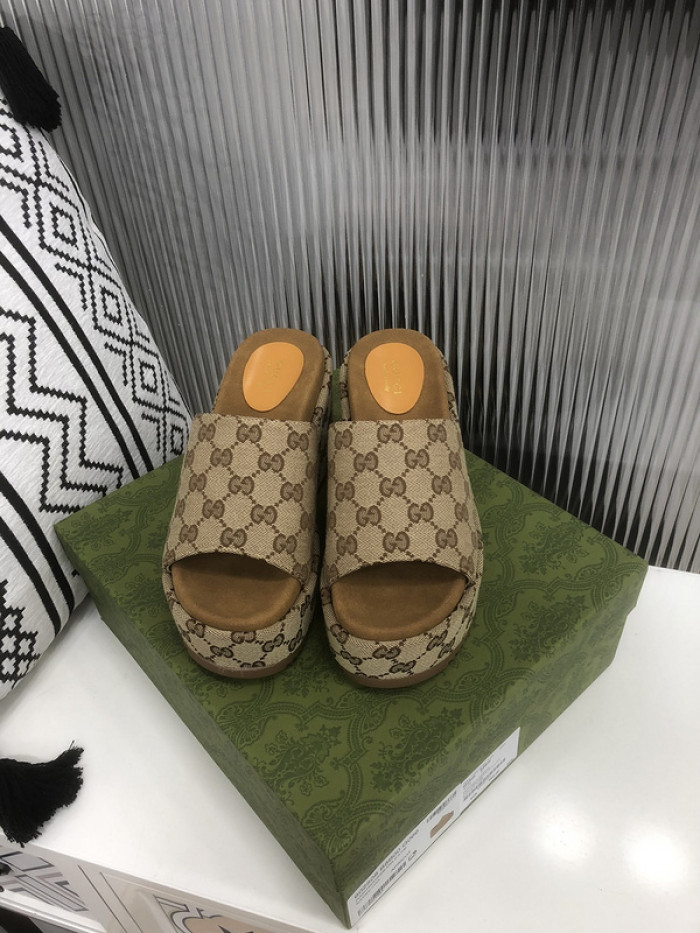 GCI GG Slide Sandal