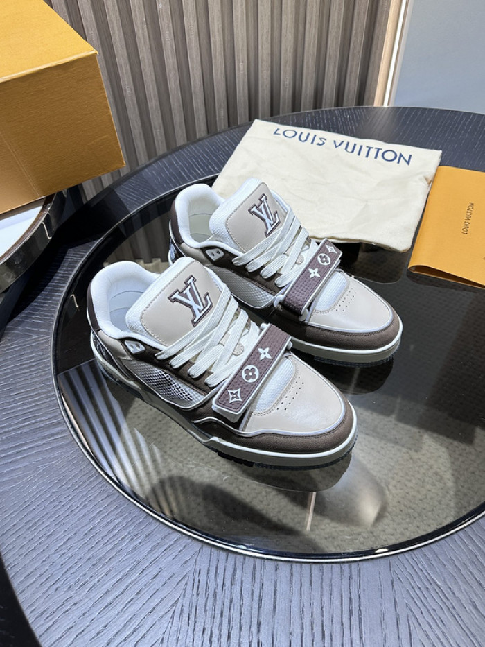 LUSV SNEAKERS