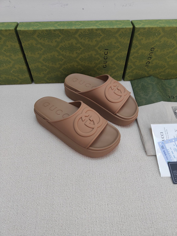GCI GG Slide Sandal