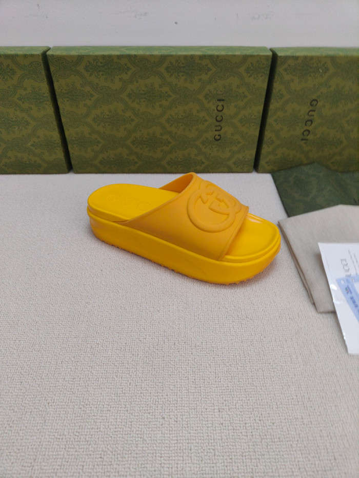GCI GG Slide Sandal