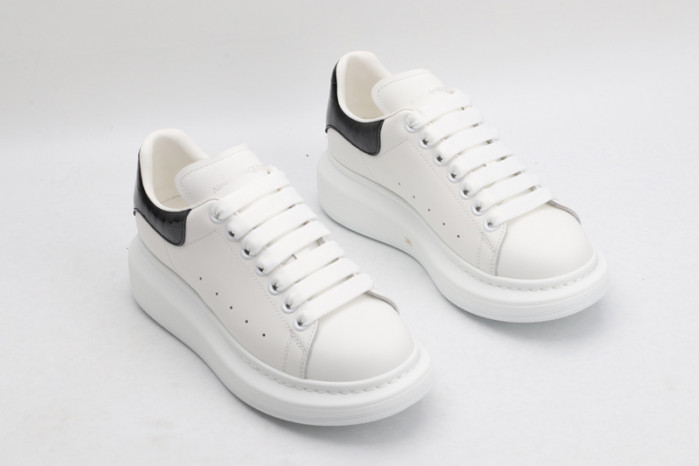 ALEXMQ Sneakers
