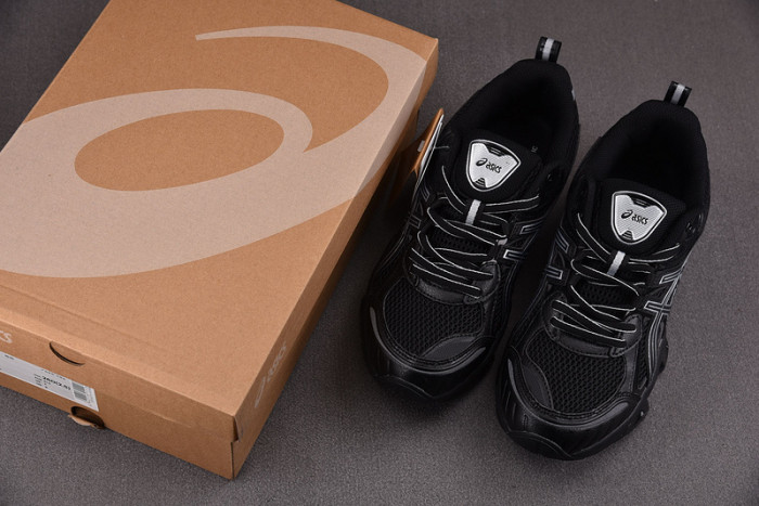 ASICS Gel-Quantum Kinetic Graphite Grey Black 1203A270-001