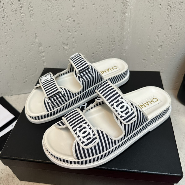CN Slide Sandal