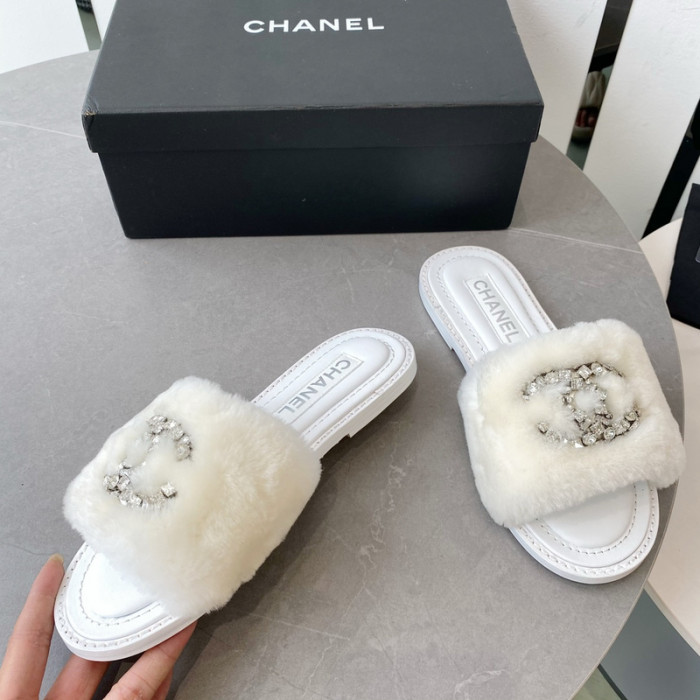 CN Slide Sandal