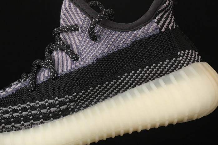 KIDS YEEZY SHOES