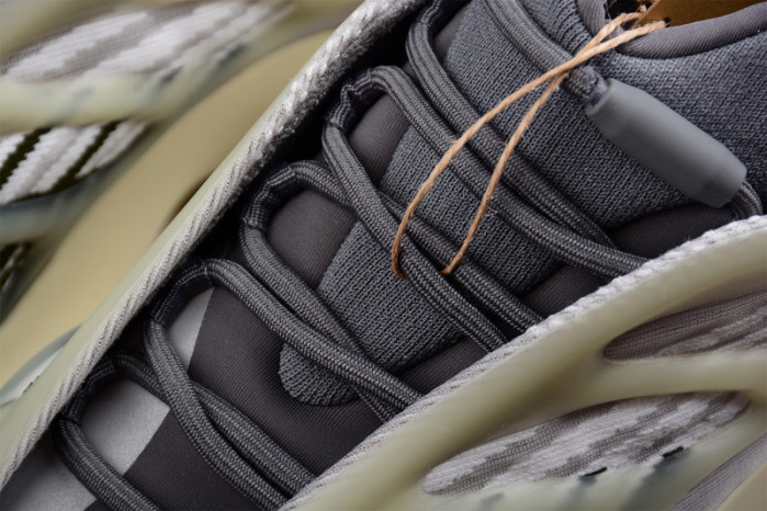 Adidas Yeezy 700 V3 Fade Salt ID1674