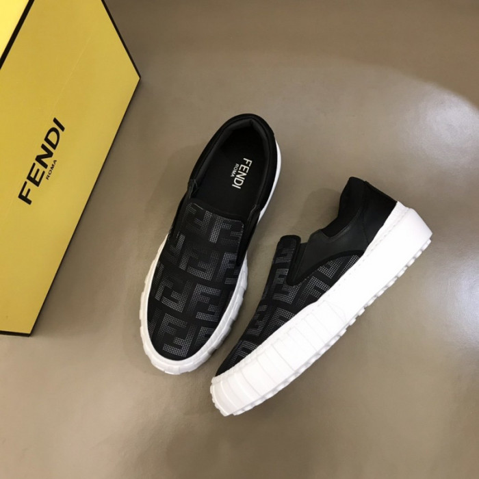 FENDI SNEAKERS