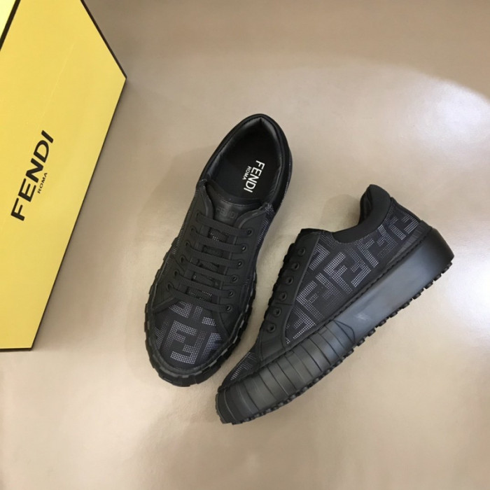 FENDI SNEAKERS