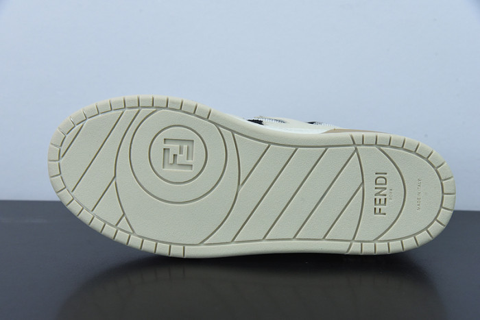 FENDI SNEAKERS