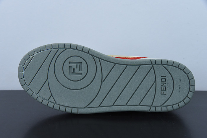 FENDI SNEAKERS