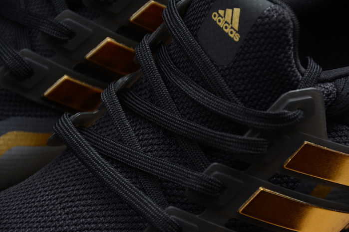 ADIDAS ULTRA BOOST LUXURIOUS METALLIC GOLD EG8102