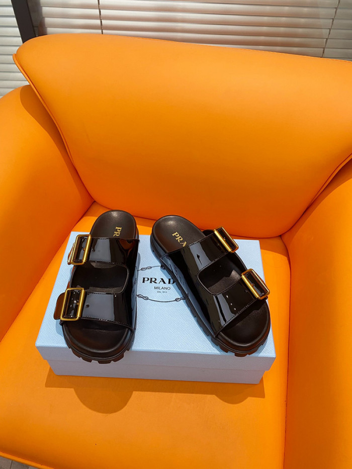 PRADA SLIDE