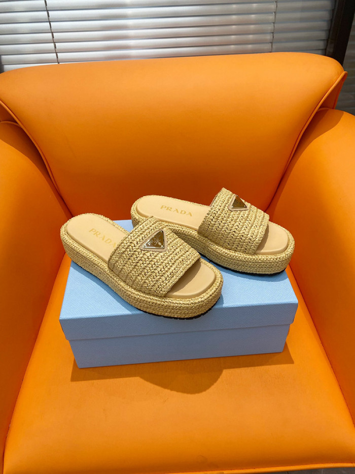 PRADA SLIDE