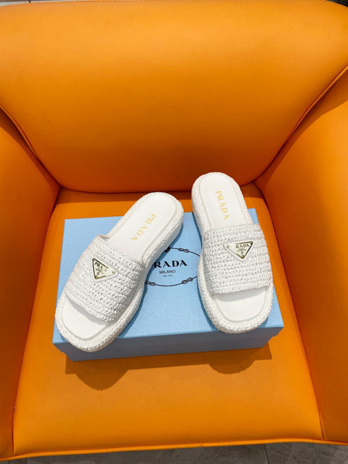 PRADA SLIDE