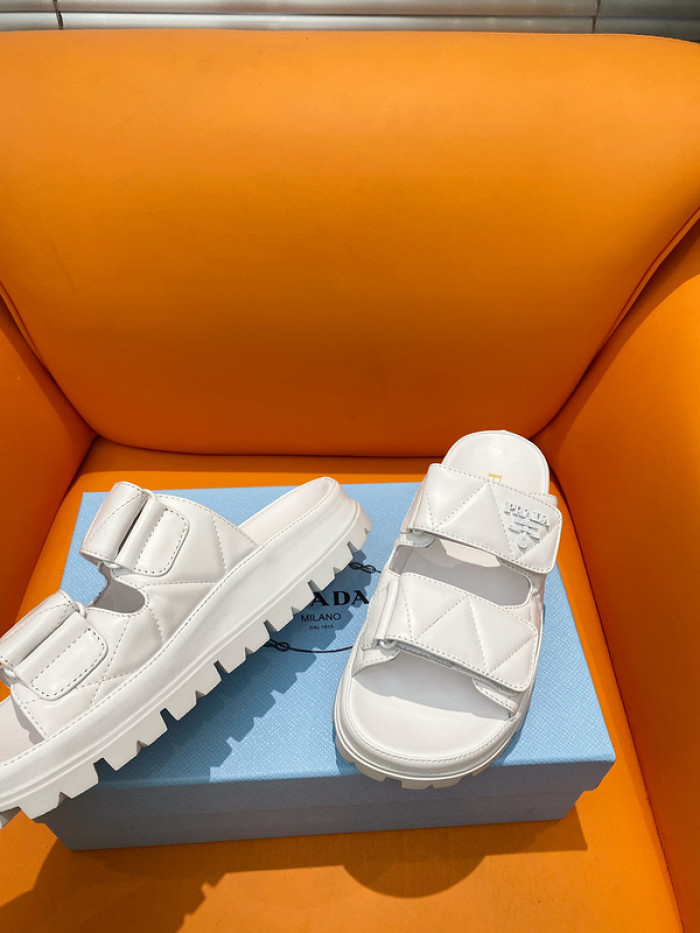 PRADA SLIDE