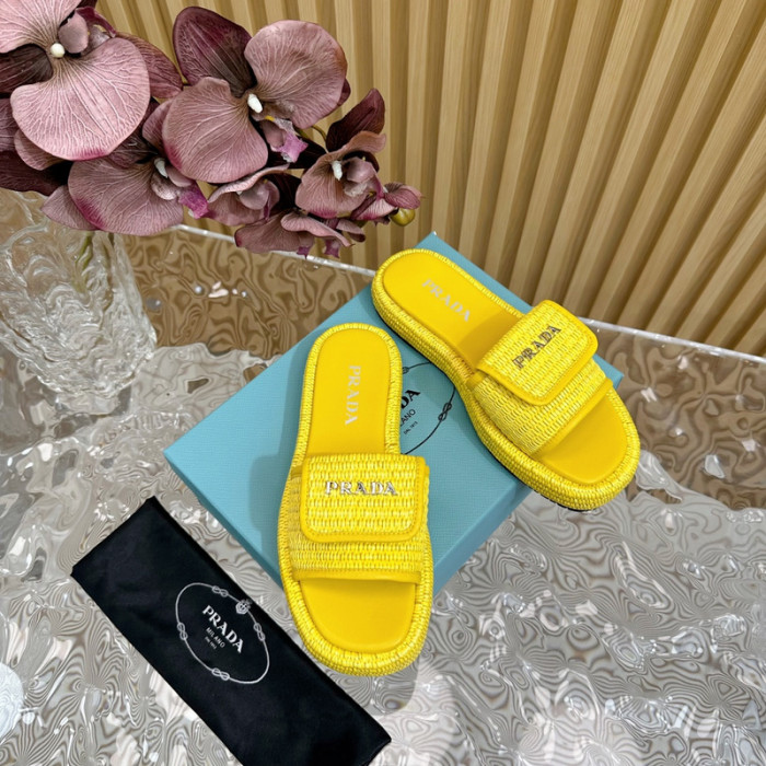 PRADA SLIDE