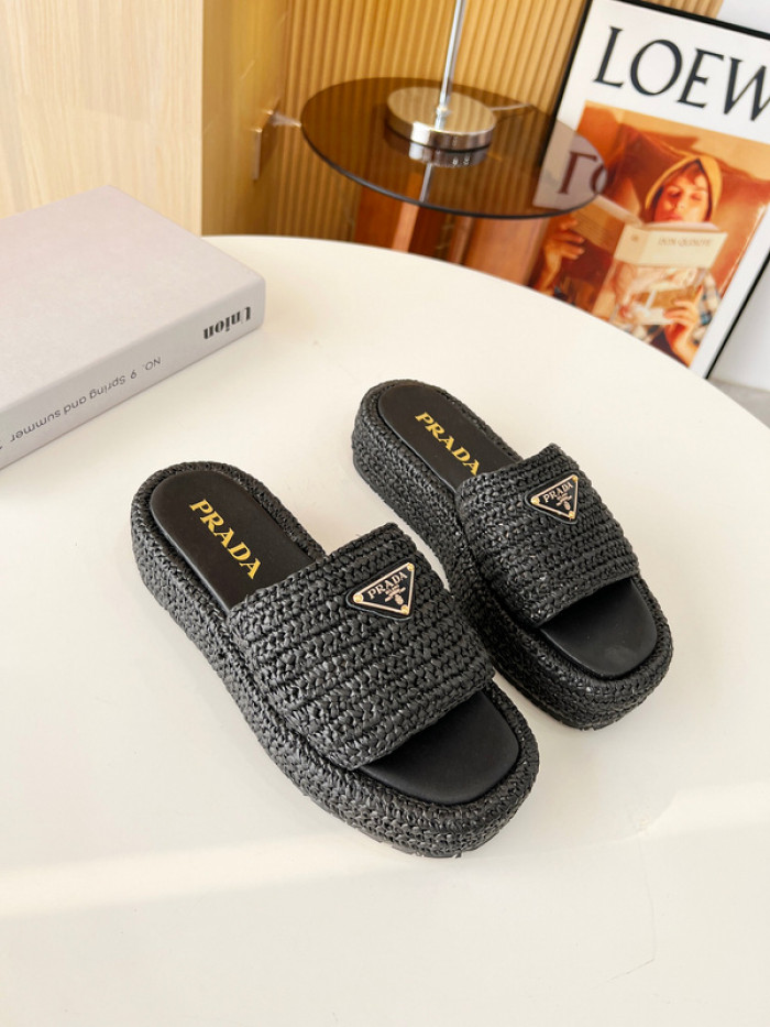 PRADA SLIDE