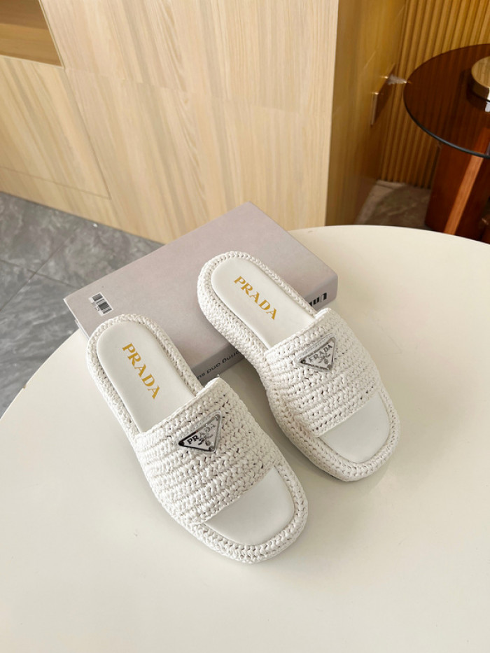 PRADA SLIDE