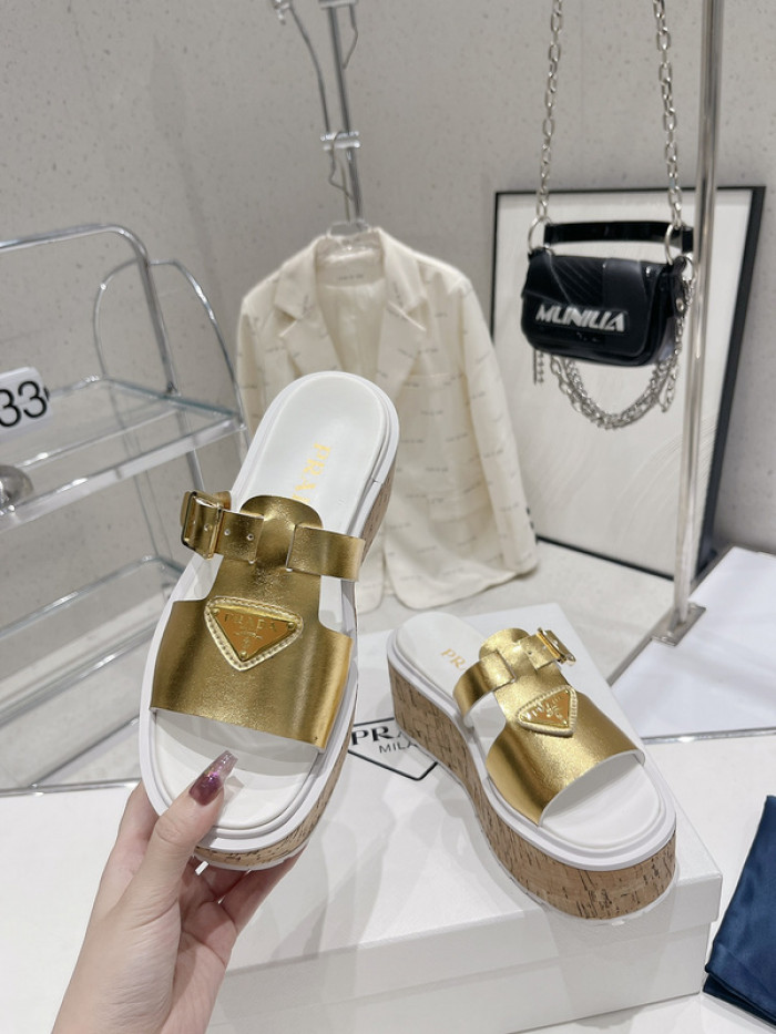 PRADA SLIDE