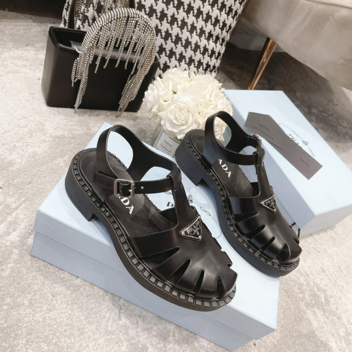 PRADA SLIDE