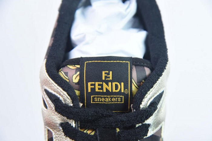 FENDI SNEAKERS