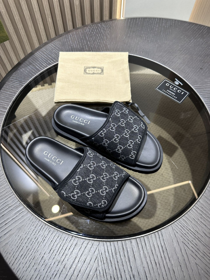 GCI GG Slide Sandal