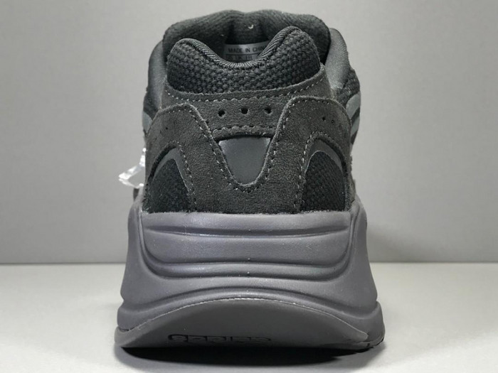 adidas Yeezy Boost 700 V2 Vanta FU6684