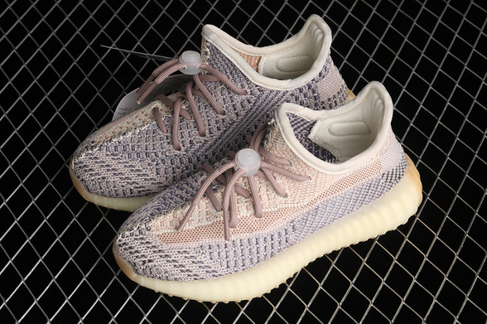 KIDS YEEZY SHOES