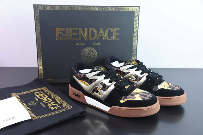 FENDI SNEAKERS